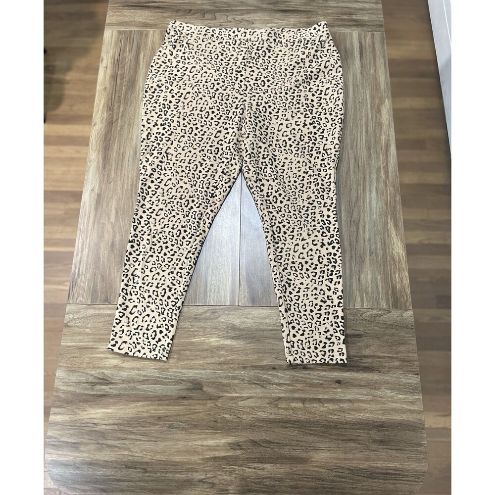 Chico’s Knit Hollywood Waist Cobblestone Leopard Leggings Size 3 Elastic Waist